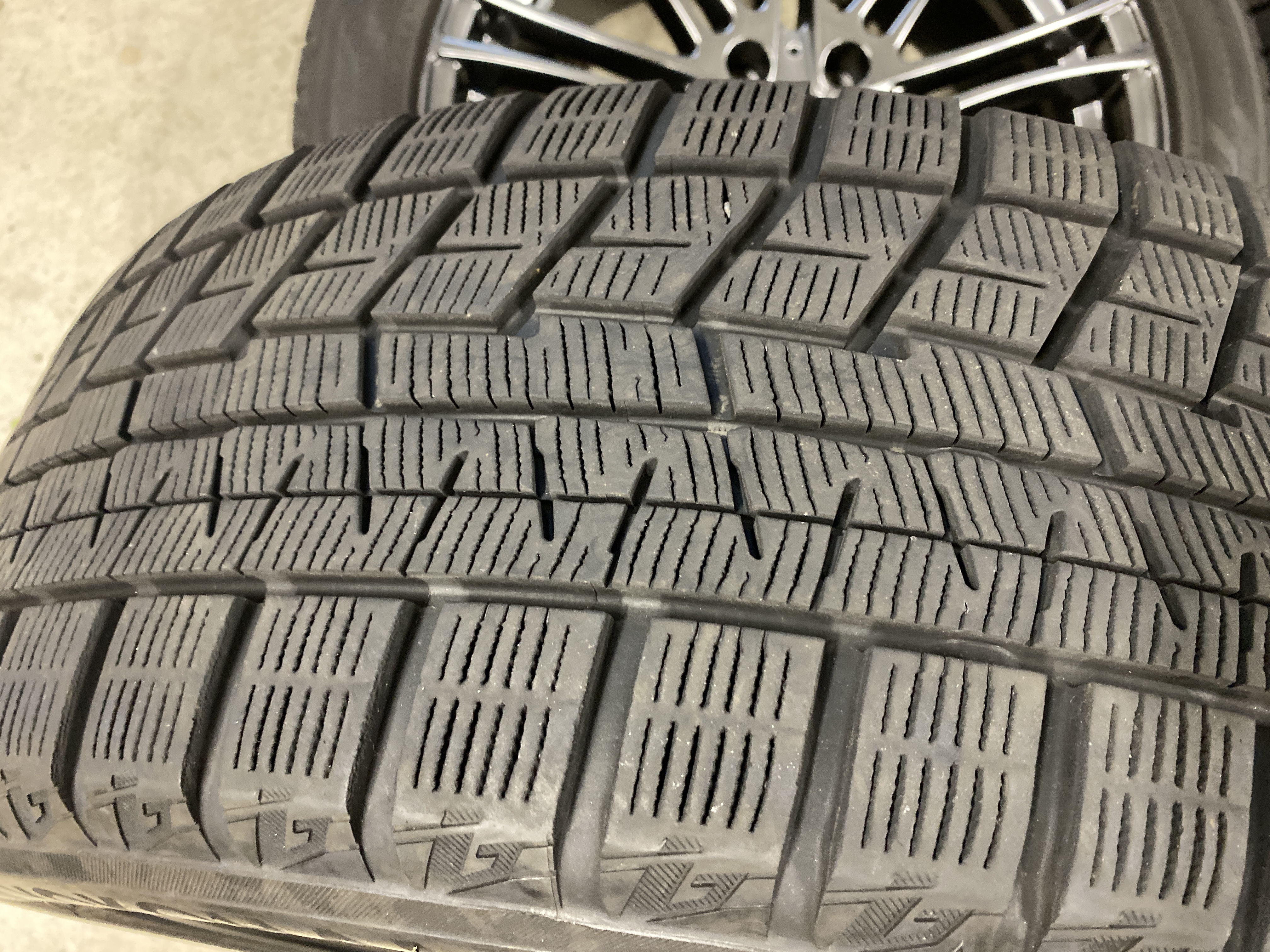 X1 F48 X2 F39 ハルトゲ 冬用 18インチ Bmw・ポルシェ用 中古ホイール・タイヤ販売・買取専門店 Bec