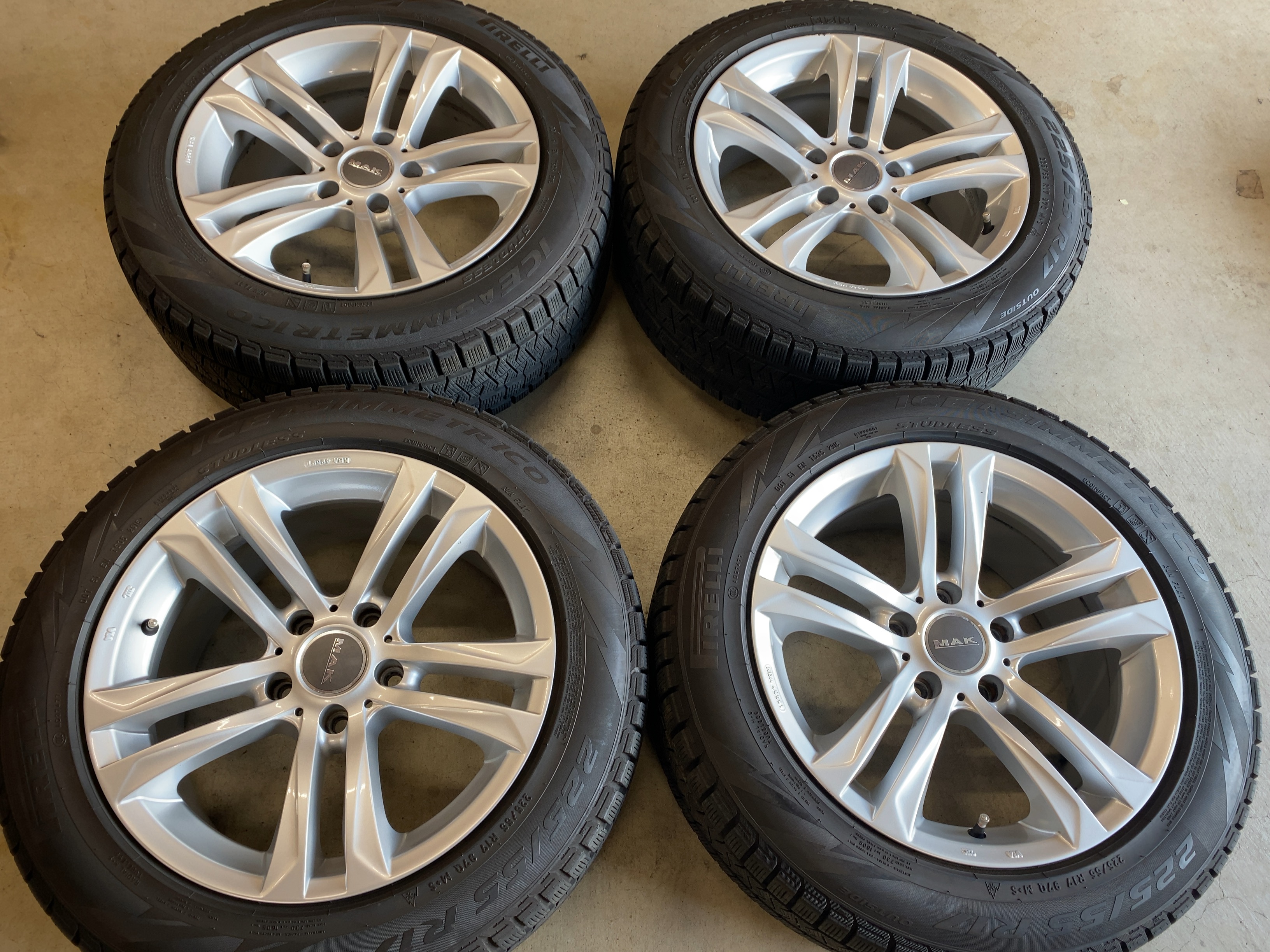 まとめ買い歓迎 Bmw17inchホイール Pirelliランフラットタイヤ 日本未入荷 入手困難 Www Ijqr Net まとめ買い歓迎 Bmw17inchホイール Pirelliランフラットタイヤ 日本未入荷 入手困難 Www Ijqr Net