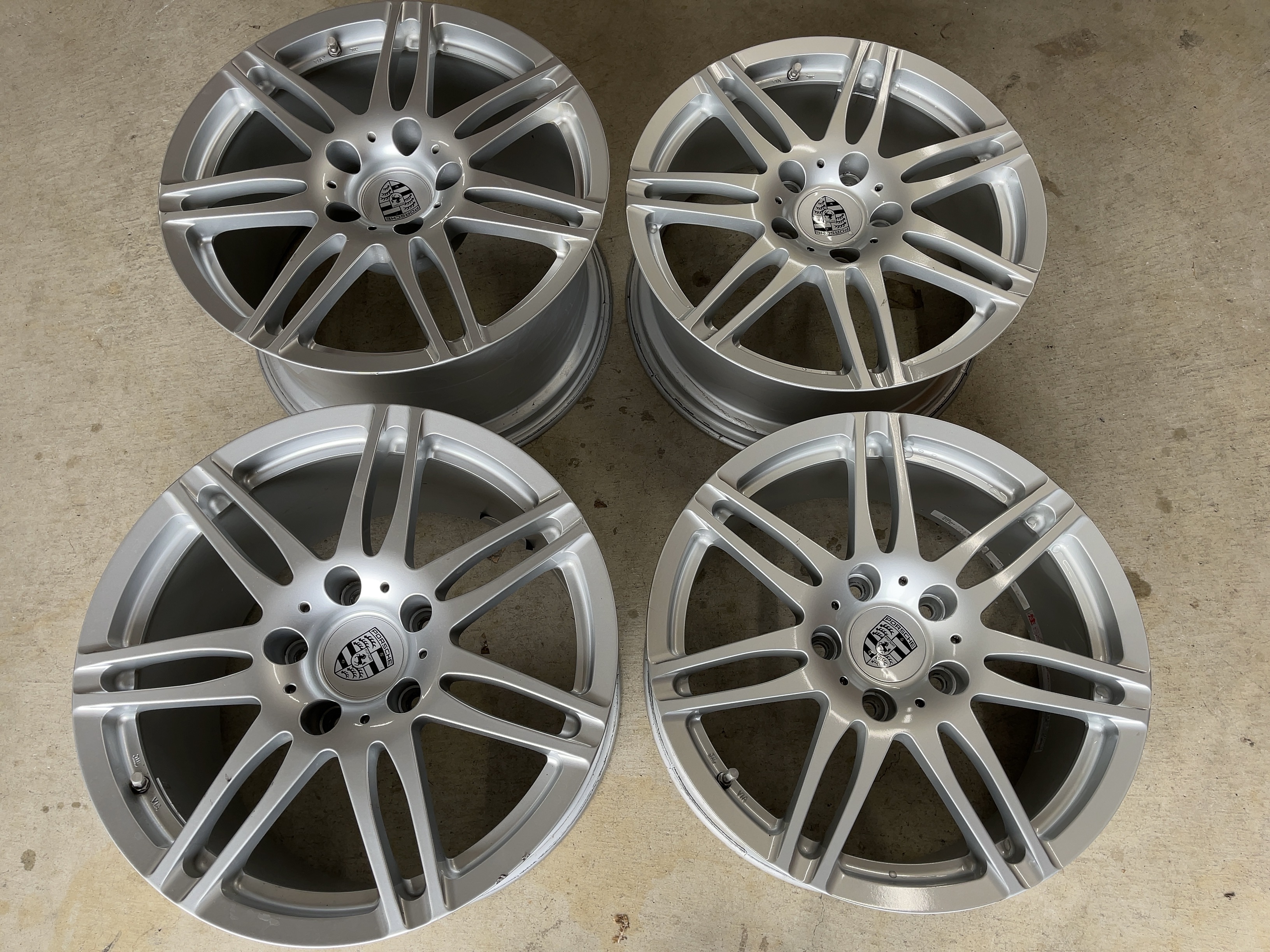 993 996 鍛造品 アウトストラーダ 18インチ | BMW・ポルシェ用 中古 