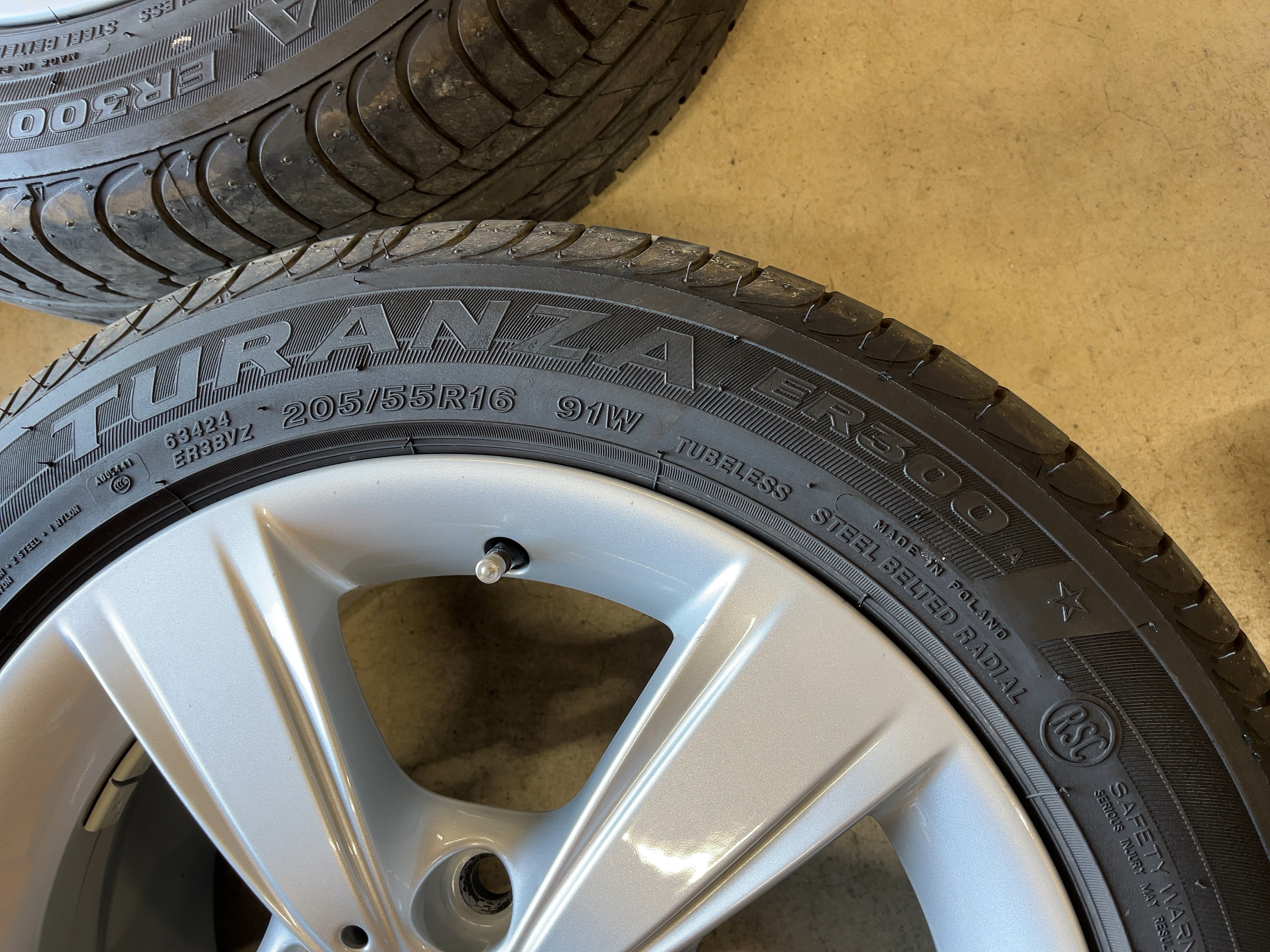 BMW F20 純正16インチ　バリ山 BMW F20 純正16インチ バリ山 - メルカリ