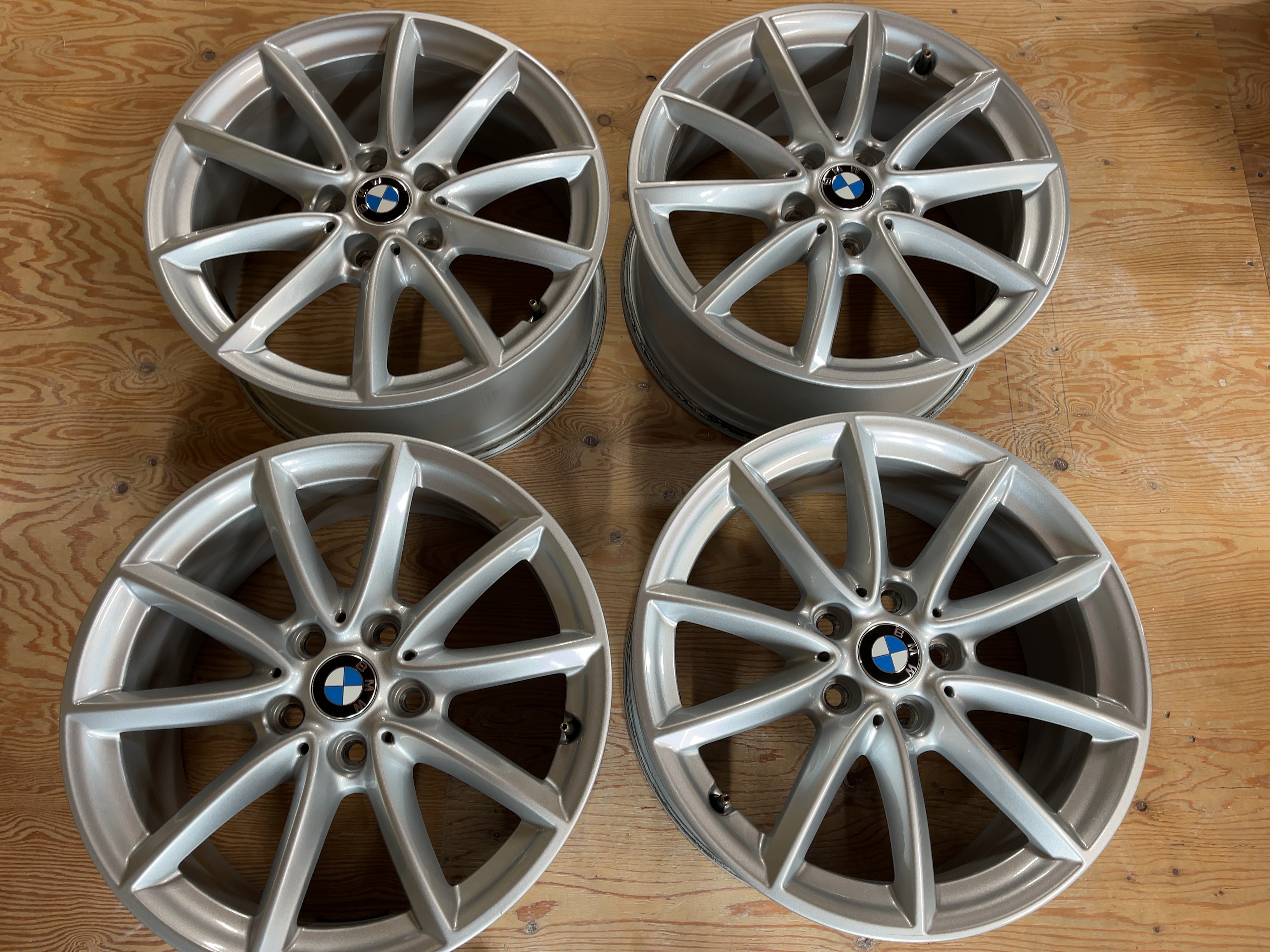 BMW X1 F48 X2 F39 純正品BS RFT 17インチ4本セット BMW X1 F48 X2 F39 純正品BS RFT 17インチ4本セット