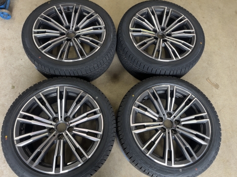 BMW 3シリーズに使用 (中古品)タイヤ&ホイ−ル ステップガ−ド左右